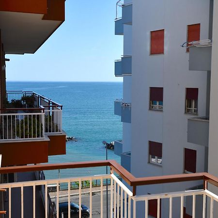 Lo Scorcio Sul Mare Apartment ฟอร์เมีย ภายนอก รูปภาพ