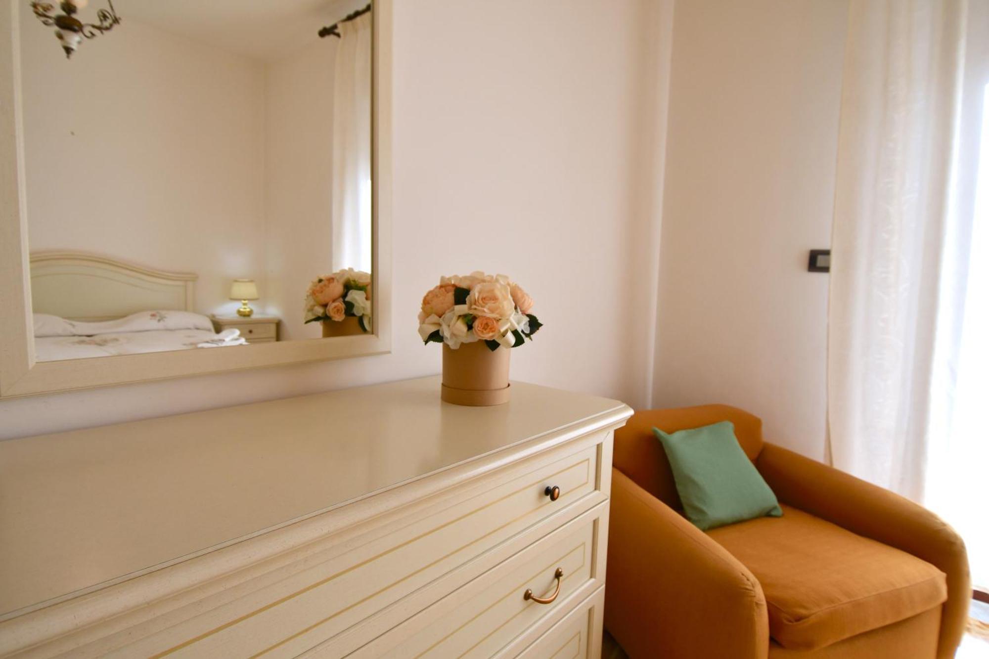 Lo Scorcio Sul Mare Apartment ฟอร์เมีย ภายนอก รูปภาพ